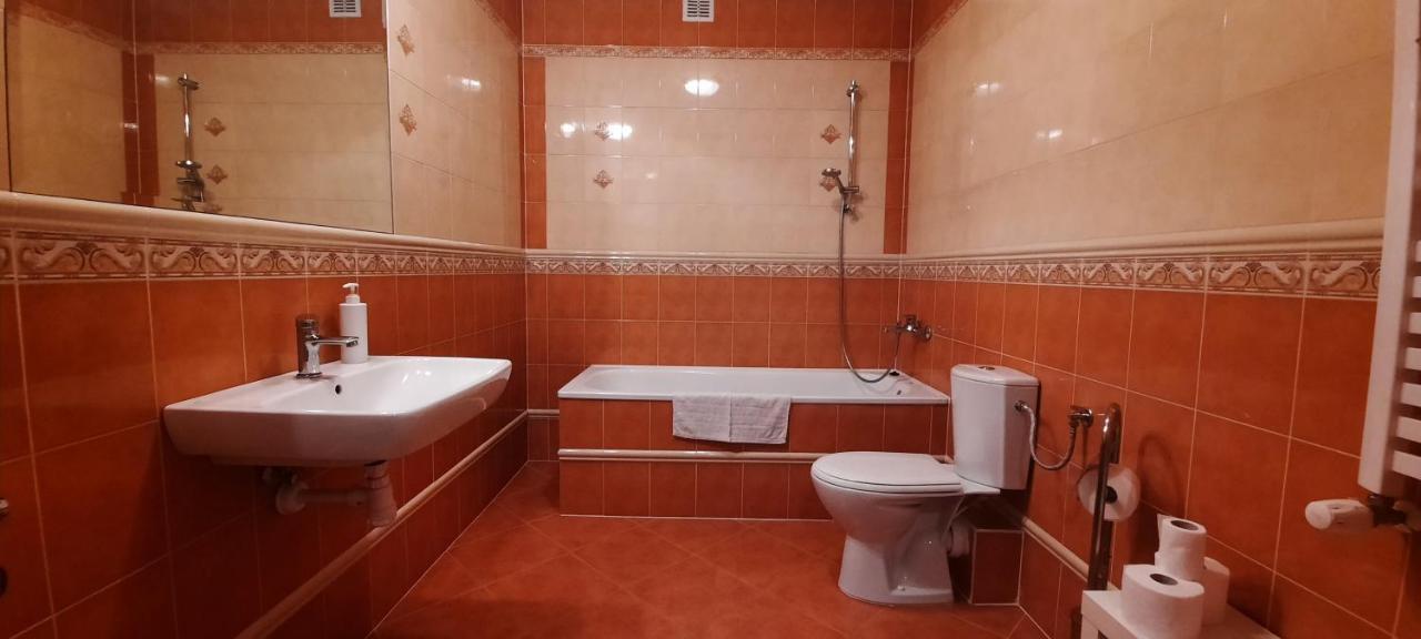 Apartamenty Sienkiewicza10 Łomża Eksteriør bilde